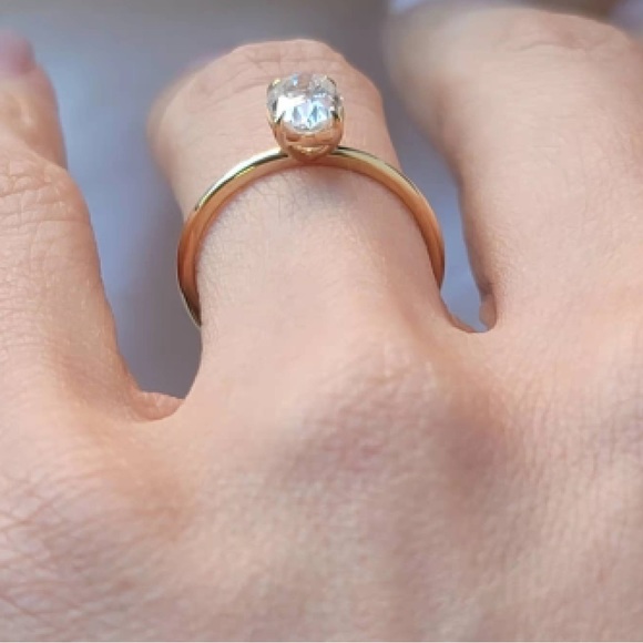 GRA certified 14k Solid gold 1ct D color oval cut Moissanite Solitaire Ring - Picture 10 of 15